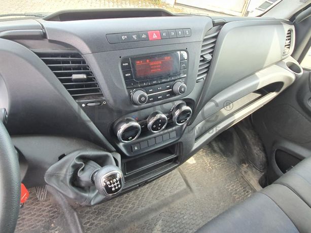 Iveco Daily 35-160 · Ano 2017