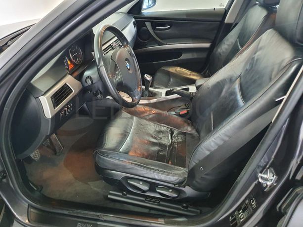 BMW 320D Touring · Ano 2008