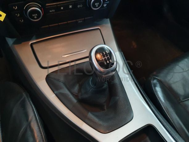 BMW 320D Touring · Ano 2008