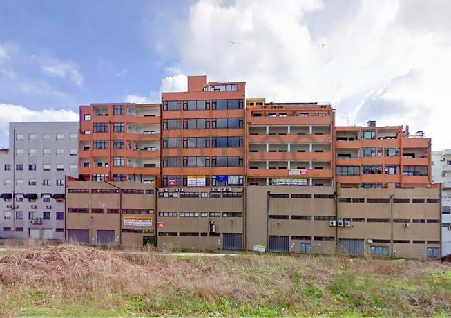 Armazém · Paços de Ferreira