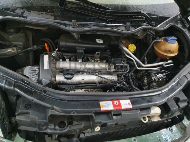 Audi A2 1.4 · Ano 2000