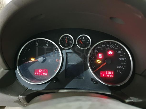 Audi A2 1.4 · Ano 2000