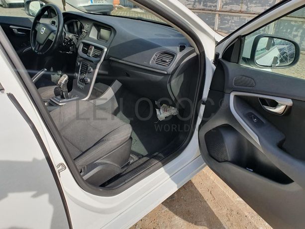 Volvo V40 1.6 D2 · Ano 2014