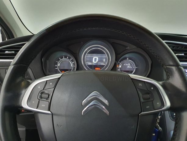 Citroën C4 1.6 Blue HDI · Ano 2016