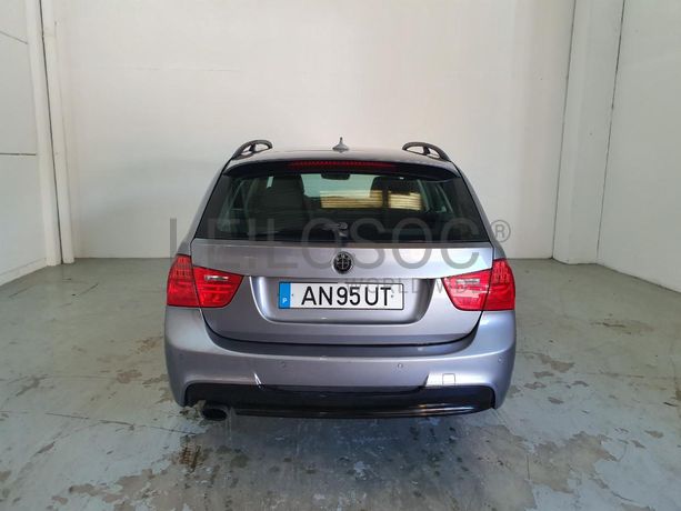 BMW 318D · Ano 2010
