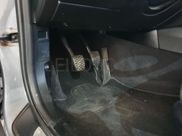 BMW 318D · Ano 2010