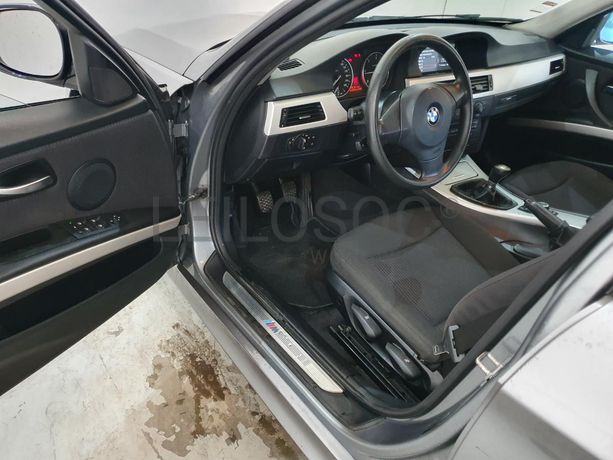 BMW 318D · Ano 2010