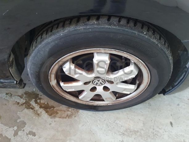 Volkswagen Polo 1.2 TDI · Ano 2011