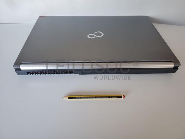 Portátil Fujitsu Celsius H770 