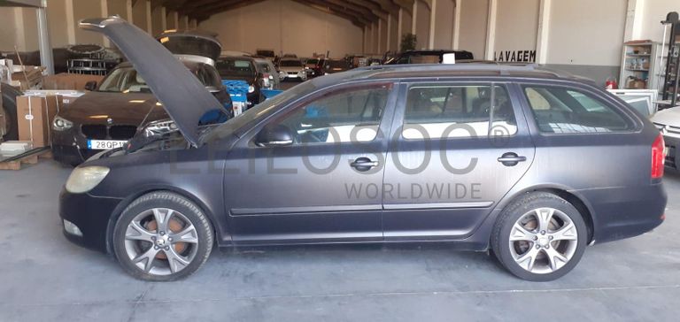Skoda Octávia II Combi 2.0 TDI · Ano 2009