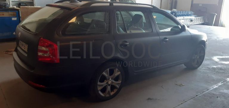 Skoda Octávia II Combi 2.0 TDI · Ano 2009
