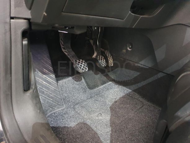 Seat Leon 1.6 TDI · Ano 2014