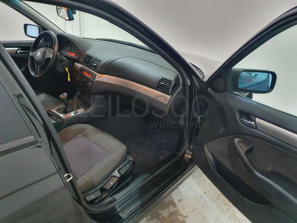 BMW 320D Touring · Ano 2002