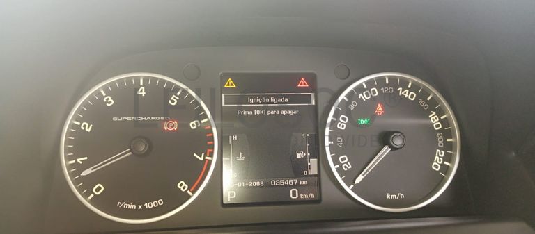 Range Rover Supercharged Sport ·