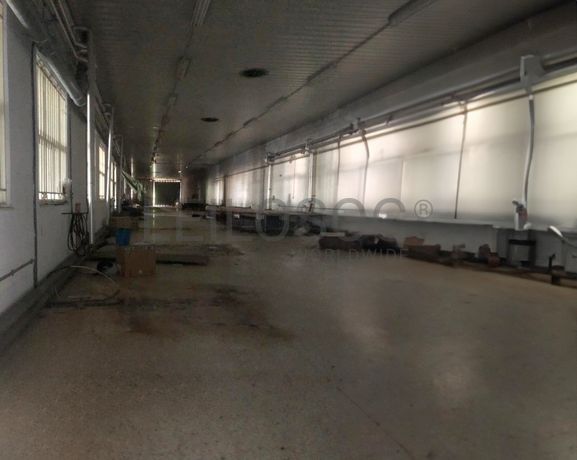 Armazém Industrial com Logradouro · Marco de Canaveses