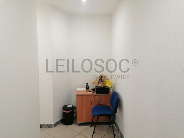 Direito à Meação · Moradia V3 com Garagem · Loja · Torres Vedras