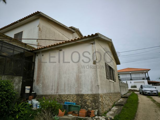 Moradia + Armazém + Terreno · Torres Vedras