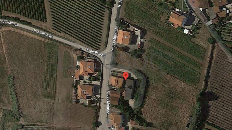 Moradia + Armazém + Terreno · Torres Vedras