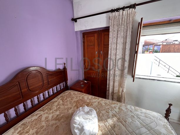 Edifício com 2 pisos · Lagos