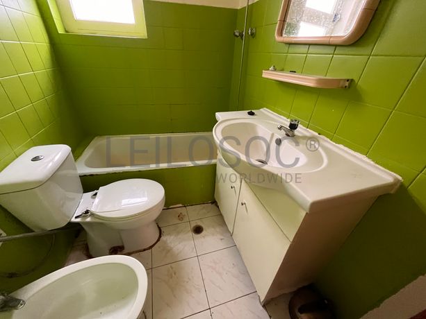 Edifício com 2 pisos · Lagos