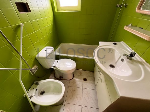 Edifício com 2 pisos · Lagos