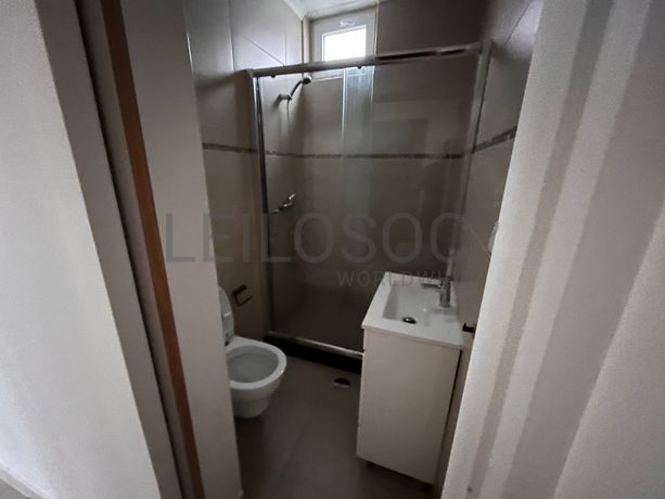 Edifício com 2 pisos · Lagos