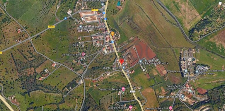 Edifício com 2 pisos · Lagos