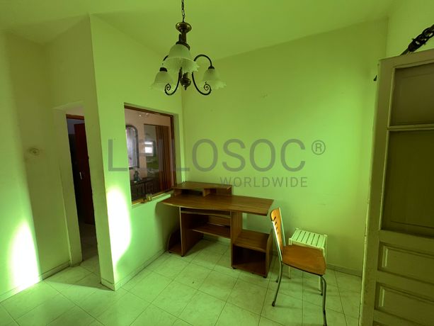 Edifício com 2 pisos · Lagos