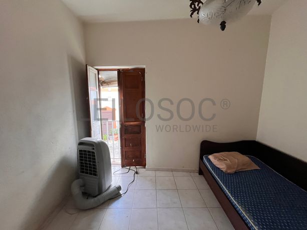 Edifício com 2 pisos · Lagos