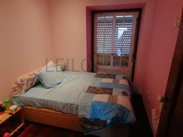 Apartamento T2 c/ logradouro · Amadora