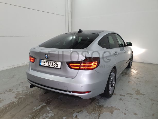 BMW 318D GT · Ano 2013