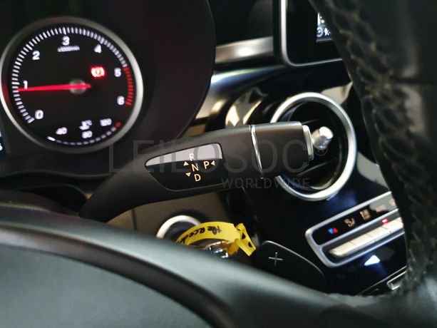 Mercedes-Benz C200D · Ano 2015