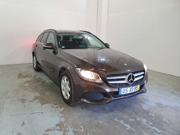 Mercedes-Benz C200D · Ano 2015