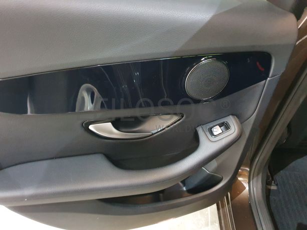 Mercedes-Benz C200D · Ano 2015