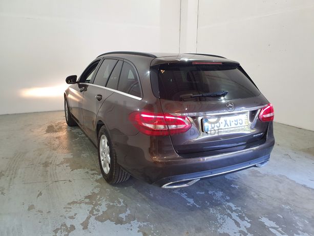 Mercedes-Benz C200D · Ano 2015