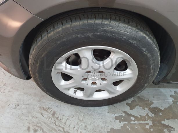 Mercedes-Benz C200D · Ano 2015