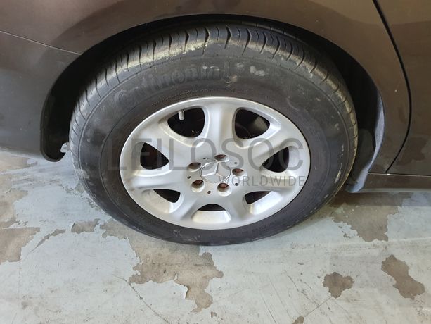 Mercedes-Benz C200D · Ano 2015