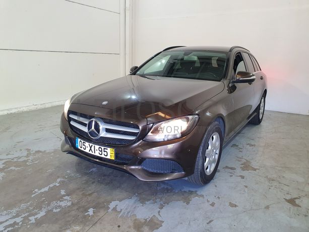Mercedes-Benz C200D · Ano 2015