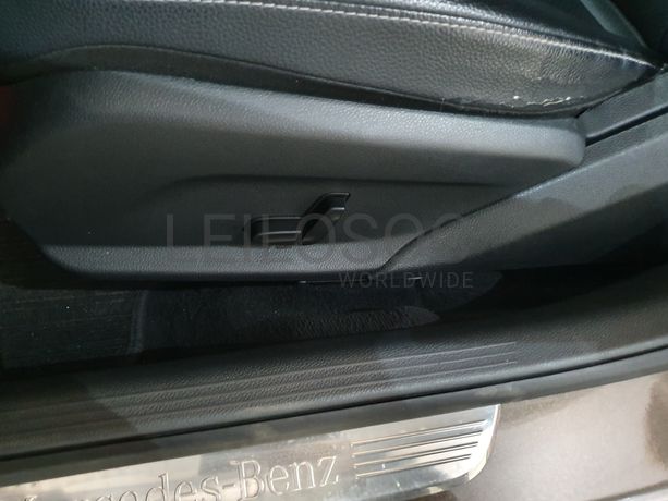 Mercedes-Benz C200D · Ano 2015