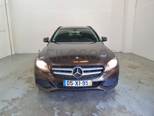 Mercedes-Benz C200D · Ano 2015