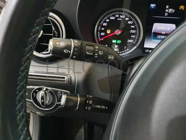 Mercedes-Benz C200D · Ano 2015