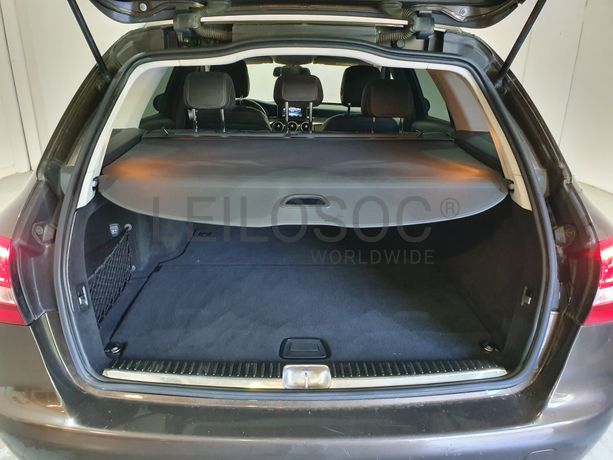 Mercedes-Benz C200D · Ano 2015