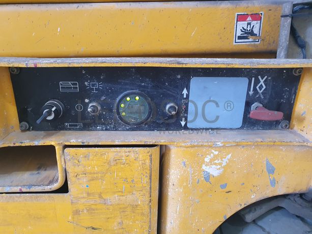 Plataforma Elevatória Haulotte Compact 10