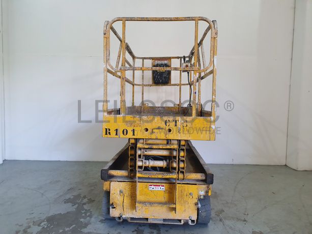 Plataforma Elevatória Haulotte Compact 10