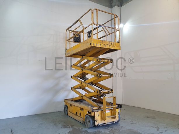 Plataforma Elevatória Haulotte Compact 10