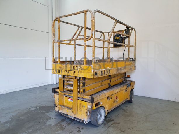 Plataforma Elevatória Haulotte Compact 10