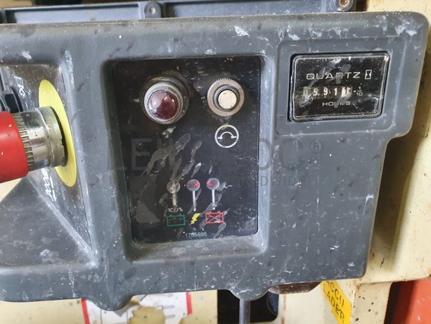 Plataforma Elevatória JLG GS-20ES