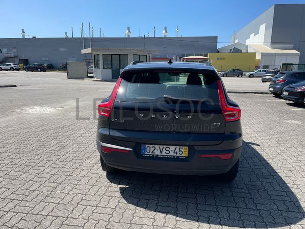 Volvo XC40 T3 · Ano 2018