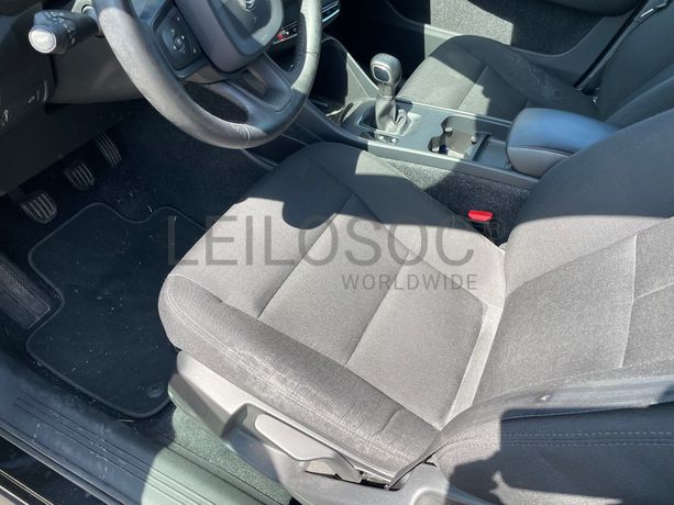 Volvo XC40 T3 · Ano 2018