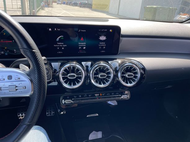 Mercedes-Benz A180 D AMG · Ano 2019